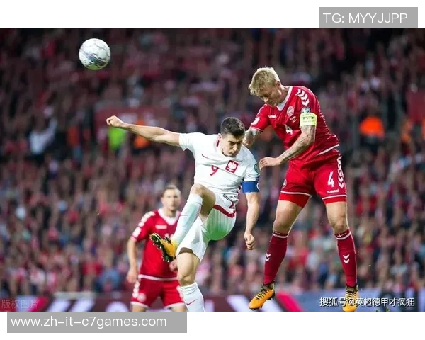 从绿茵巨星到公平守护者足球球星华丽转身成为裁判